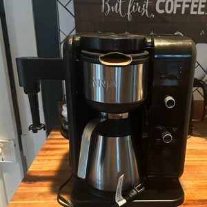 Ninja coffee pot with frother